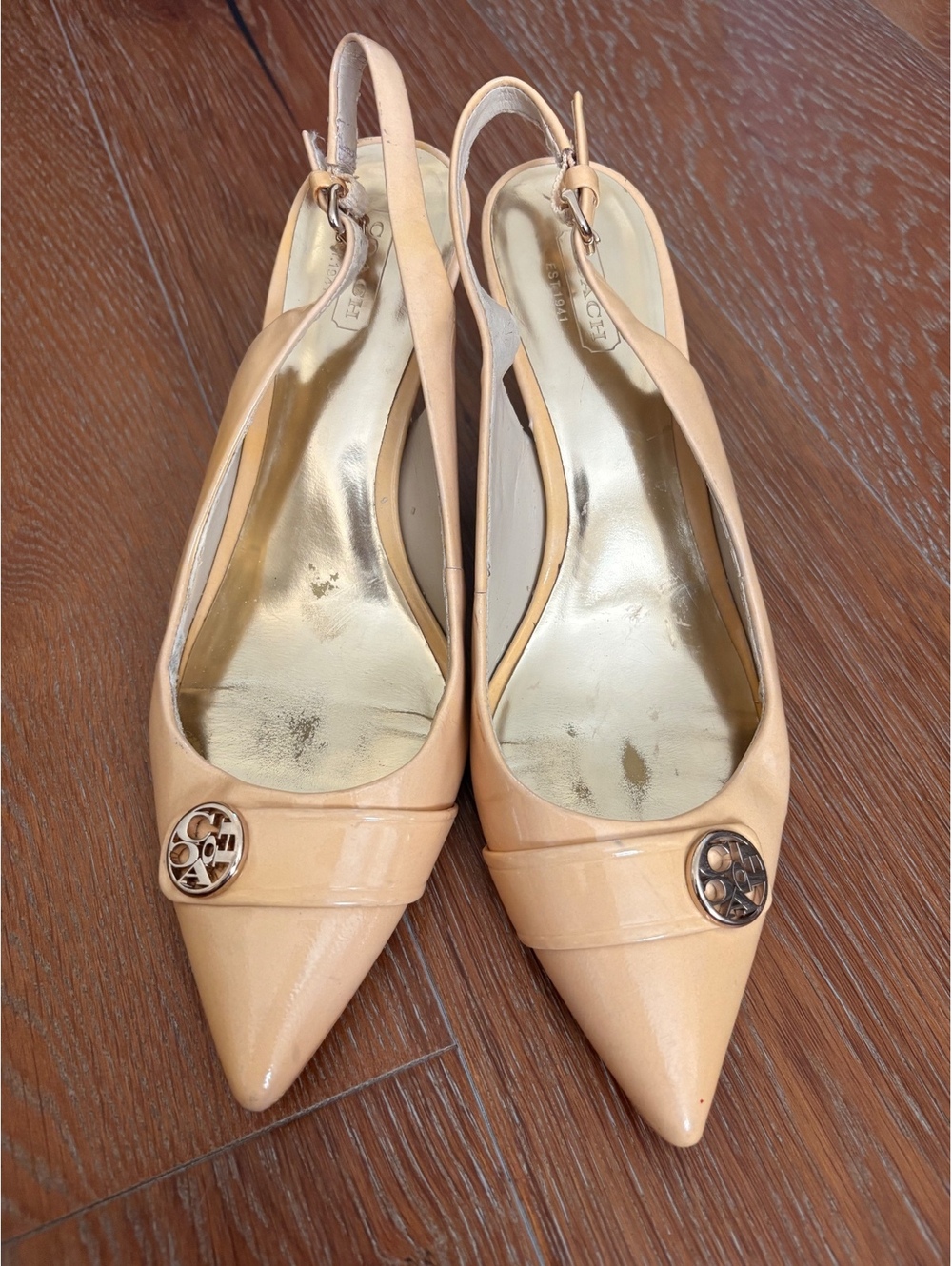 Coach Beige Slingback Pumps Pointed Toe Leather Quiet Luxury Size 7.5